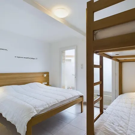 Apartment Front De - Pour 12